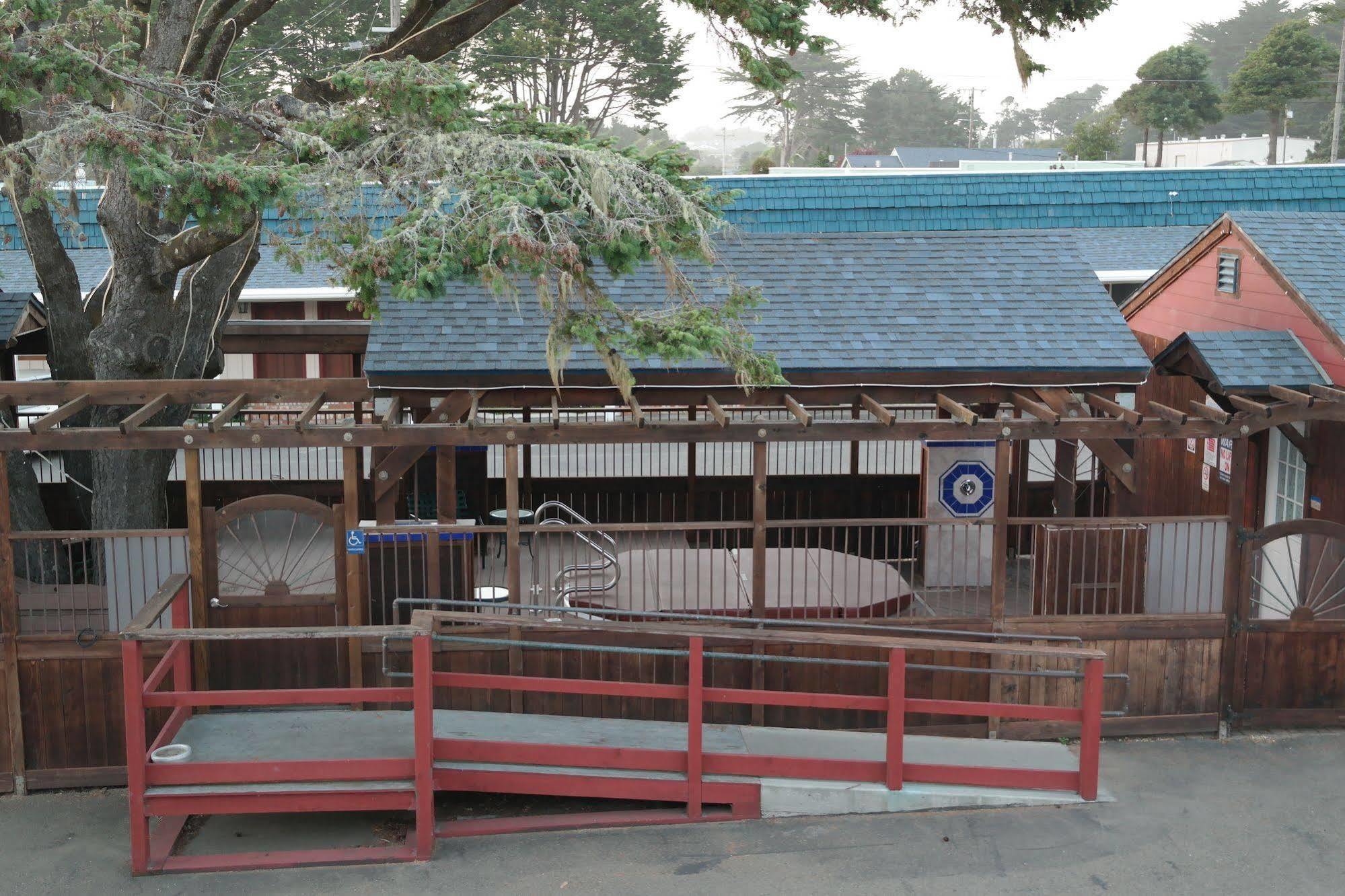 פורט בראג Coast Inn And Spa מראה חיצוני תמונה